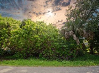 9430 Frangipani Dr, Vero Beach, FL 32963