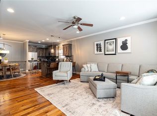 1433 SW Logos Dr, Lees Summit, MO 64081