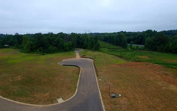 5th image of 29 Clover Gln Lot 29