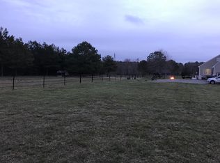 17080 Whitehouse Farm Dr, Beaverdam, VA 23015