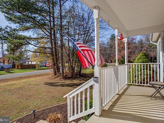 5th image of 26120 Hills Dr