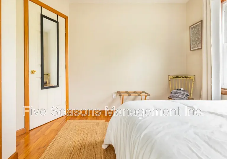 358-360 N Winooski Ave #3 — Photo 12
