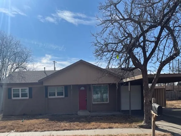 809 W 27th St, Plainview, TX 79072
