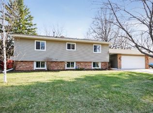 1710 Sartell Ave, Eagan, MN 55122