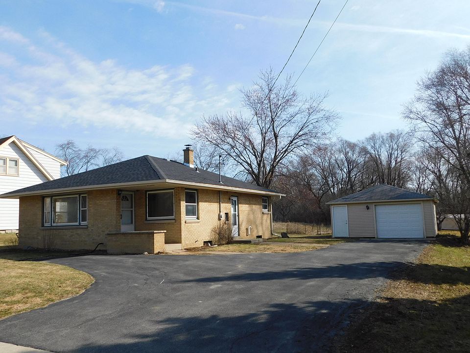 2nd image of 5038 N Lovers Lane Rd
