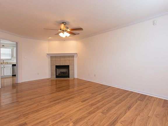 4th image of 7311 Red Clover Ln