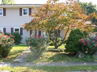 9 Edgelea Dr, Chambersburg, PA