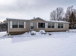319 Hilltop Rd, Columbus Junction, IA 52738
