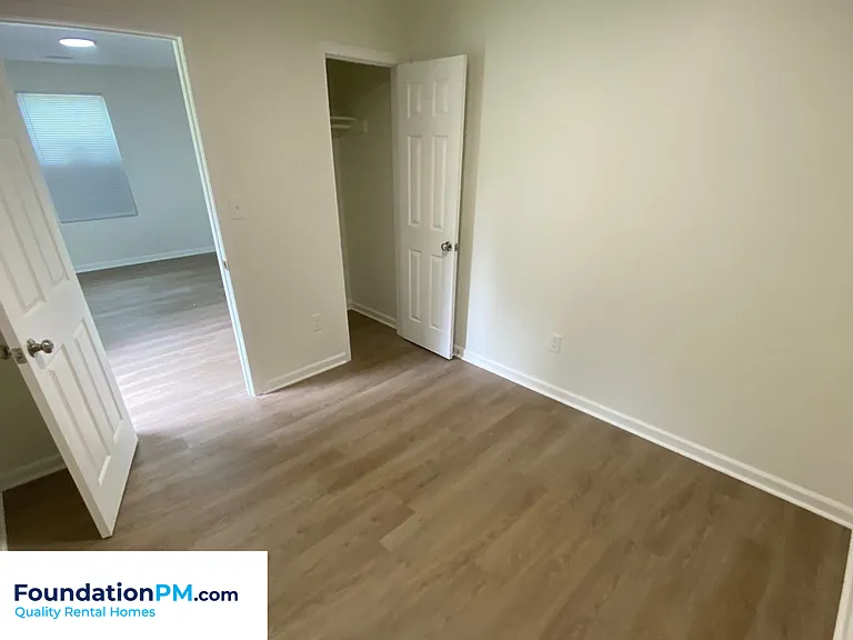 2831 Overton Crossing St — Photo 8