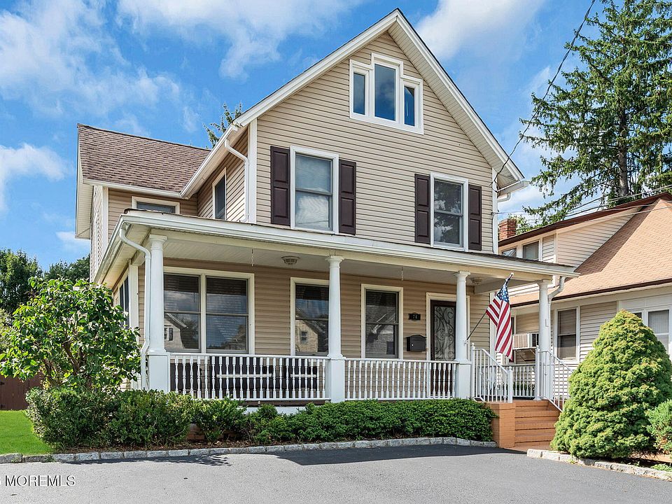 1st image of 74 Atlantic Avenue