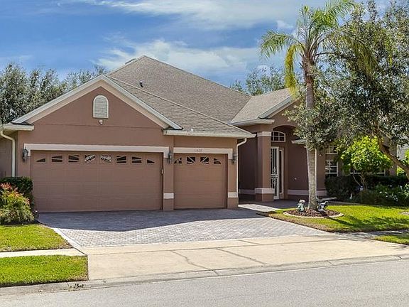 4th image of 3005 Summer Swan Dr