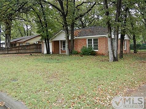 2nd image of 712 Lynda Dr
