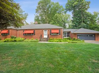 64 Hillcrest Ave, Morristown, NJ 07960