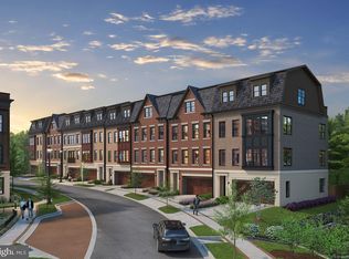 4910 Strathmore Avenue Navarro #40, Kensington, MD 20895