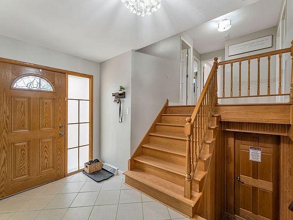 2nd image of 8714 Lynwood Dr