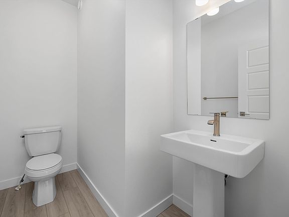 4th image of 18931 24th Ave NW