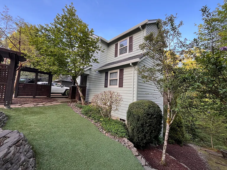 243 S Palatine Hill Rd — Photo 29