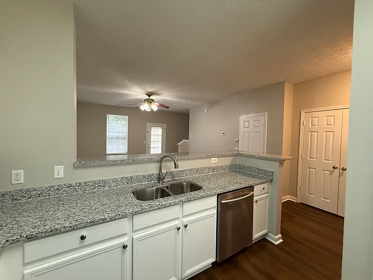6071 Camden Forrest Dr — Photo 9