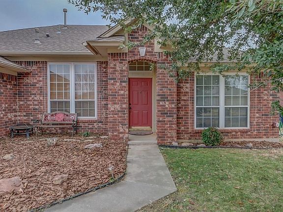 2nd image of 3108 Buckingham Pl