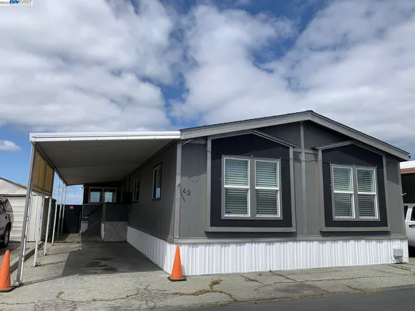 2053 E Bayshore Rd Space 42, Redwood City, CA 94063