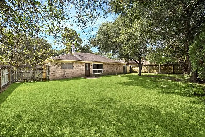 6826 River Mill Dr — Photo 10
