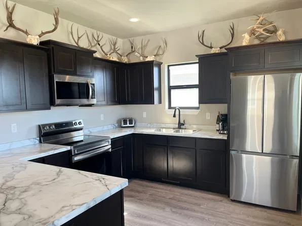 165 Johnson Ave, Dillon, MT 59725