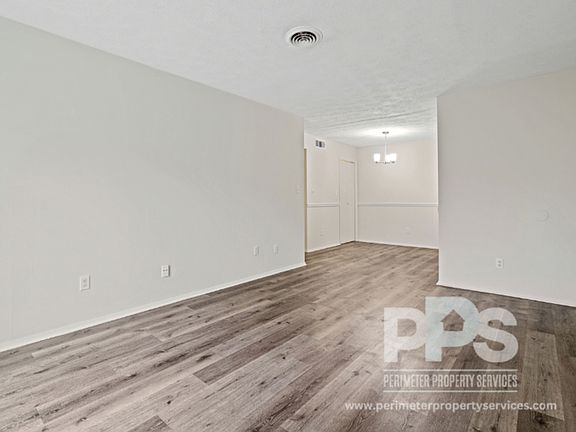 3rd image of 737 Boggs Rd SW APT 1B