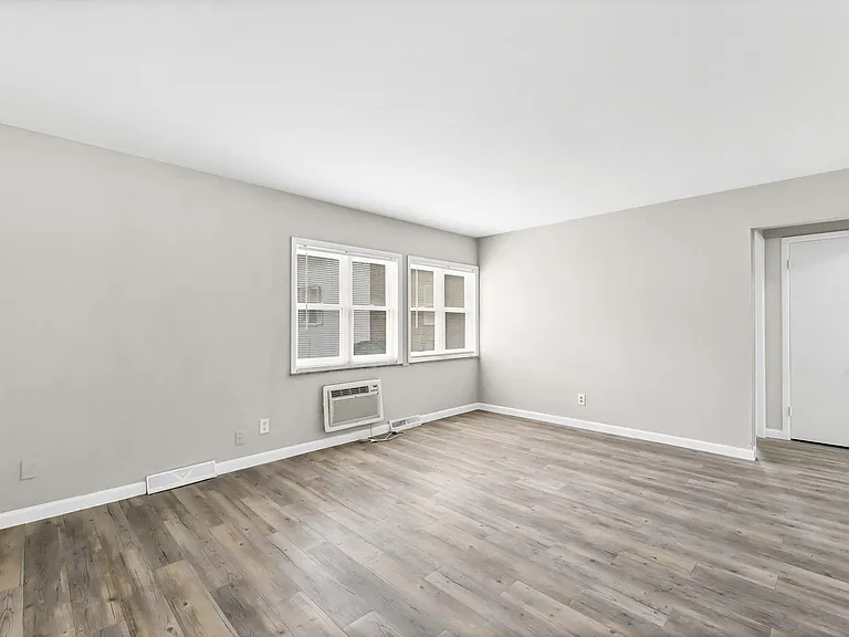 20648 Lorain Rd — Photo 8