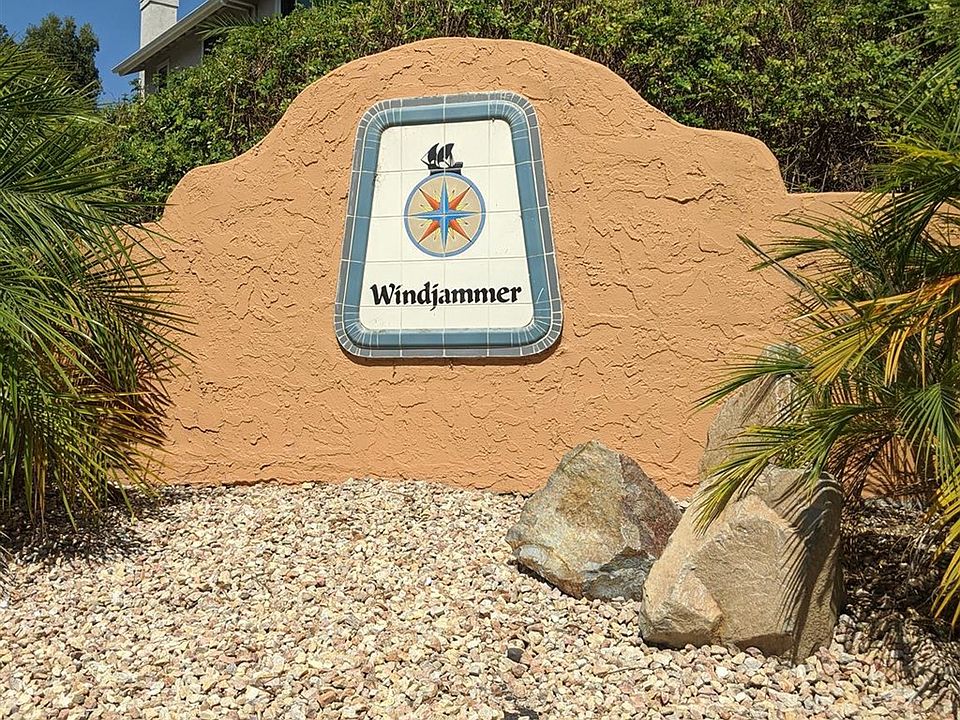 1st image of 313 Windjammer Cir