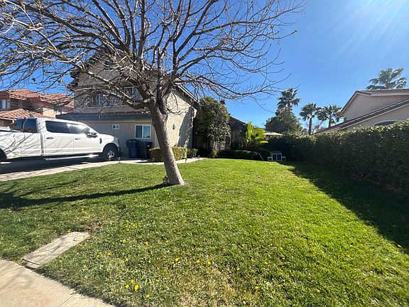 4th image of 2658 Paxton Ave