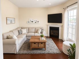 100 Sheldrake Pl, Mamaroneck, NY
