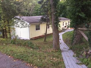 4 Ridge Rd, Monroe, NY 10950