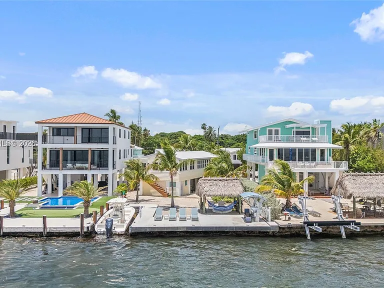 235 Tavernier Dr — Photo 4