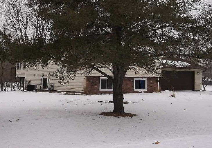 2nd image of 15377 93rd St NE