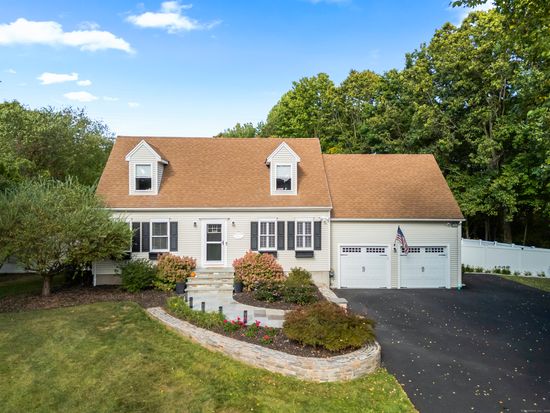 17 Megan Lane, Wallingford, CT 06492