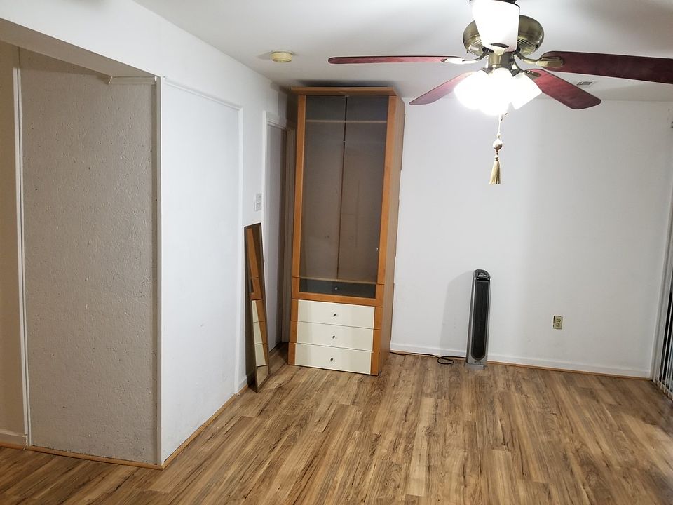 1st image of 2859 Bowes Ln #Basement