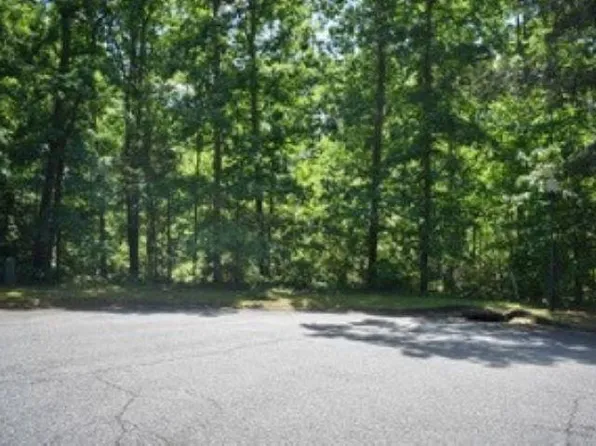 529 Bridlewood Ln, Spartanburg, SC 29301