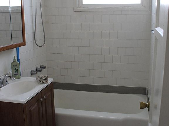 3rd image of 5502 Graywood Ave