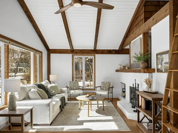 2345 5th St, White Bear Lake, MN 55110