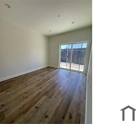 5881 Towne Ave — Photo 6