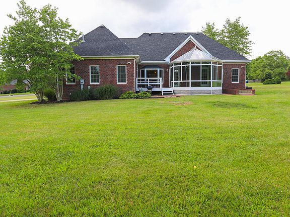 5th image of 96 Plantation Dr