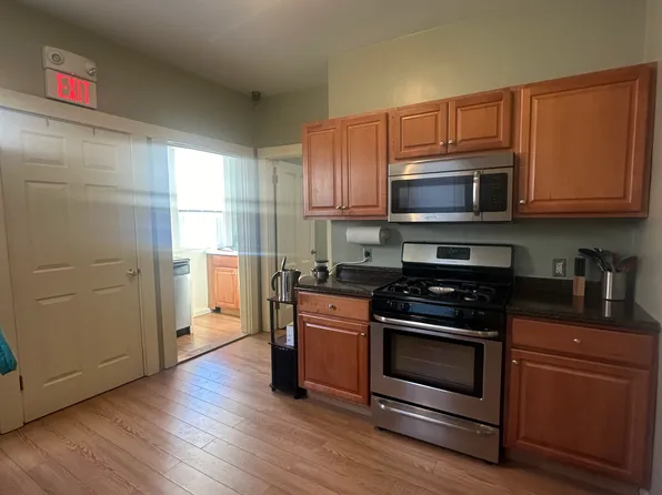 374 Highland Ave, Somerville, MA 02144