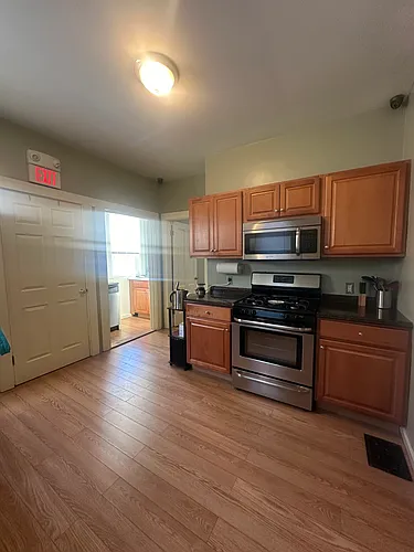 374 Highland Ave Photo 1