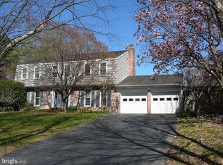 9518 Bent Creek Ln, Vienna, VA 22182