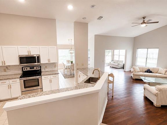 4th image of 13036 TOPFLITE COURT