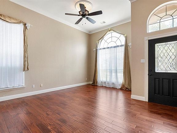 3rd image of 1719 Chandlers Lndg