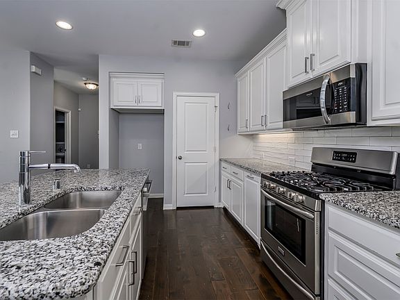 4th image of 4202 Cascade Sky Dr