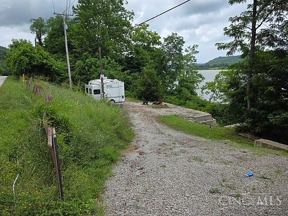 3rd image of 5033 Us Route 52