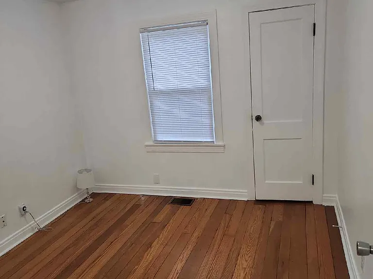 1015 Camden Ave — Photo 12