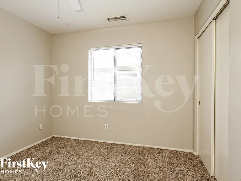25757 W Saint Kateri Dr — Photo 14